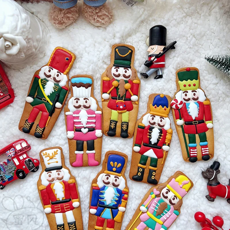 Christmas Nutcracker Solider Cookie Cutters and Stamps Plastic Christmas Cake Decoration Baking Tools DIY Fondant Biscuit Mould