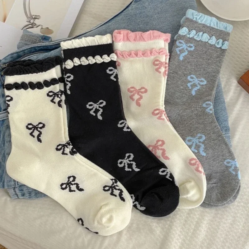 

4 пары милых носков с бантом, впитывающих пот и устраняющих запах, женские носки средней длины для весны и осени, простые, удобные, повседневные женские носки