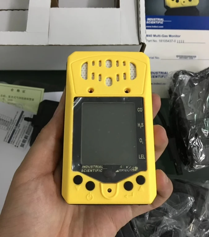 0 4-in-1 gas detector (flammable, carbon monoxide, oxygen, hydrogen sulfide) pump optional