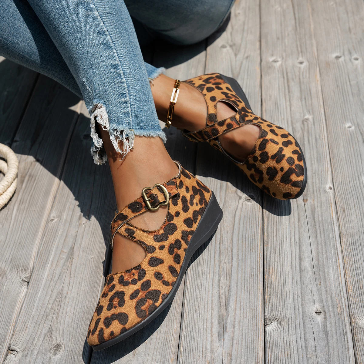 حذاء نسائي بكعب منخفض بطبعة جلد الفهد، كاجوال، مريح ومتعدد الاستخدامات بمقدمة مستديرة حذاء ماري جين مع إبزيم حزام الكاحل