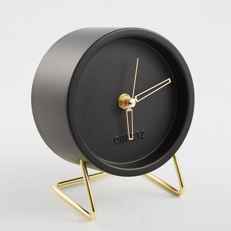 Nordic fashion, art, electronic clock, simple and creative decoration, clock, living room, bedside decoration, silent pointer cl