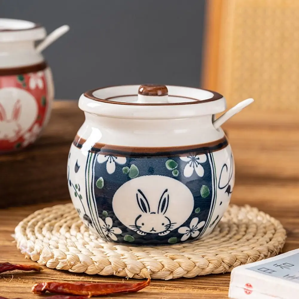 

High Temperature Resistant Ceramic Lard Jar Dustproof 330ml Condiment Container with Lid Spoon Reusable Hand-Painted Ceramic Can