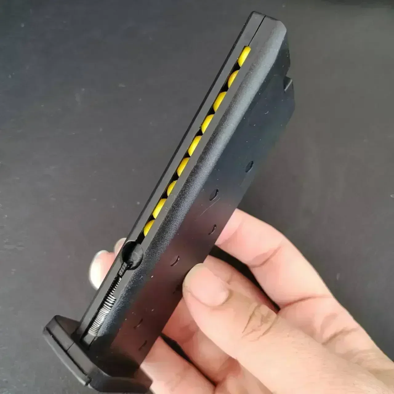 Pistol Mainan Pelontar Peluru Busa Lunak SOTLower Magazine G17 Manual, Senjata Airsoft untuk Permainan Tembak-menembak CS, Hadiah untuk Anak Laki-laki