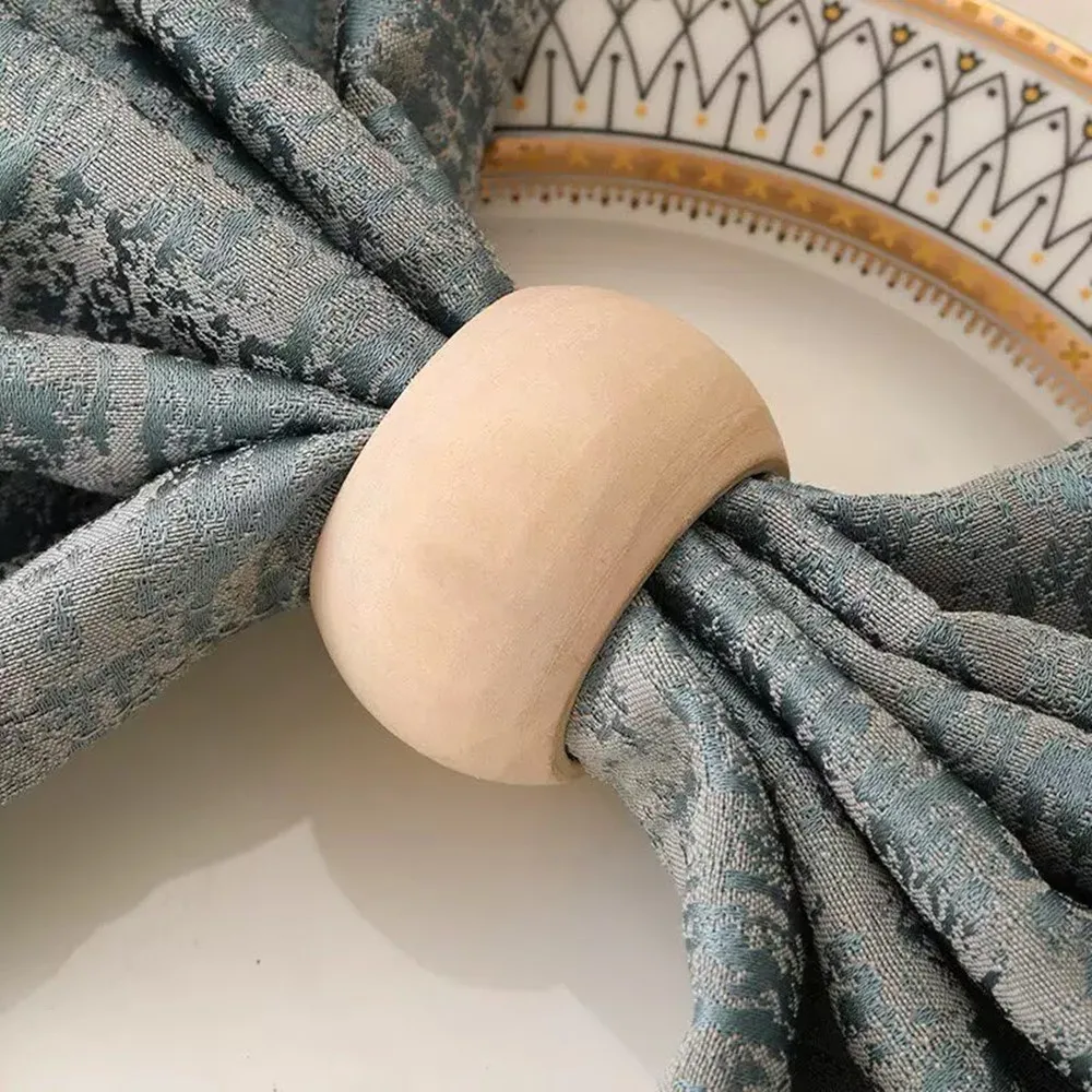 2/4 Stück handgefertigte hölzerne Serviettenring, einfache runde hölzerne Serviettenschnalle für Urlaub, Hochzeit, Party, Familientreffen, Tischdekoration