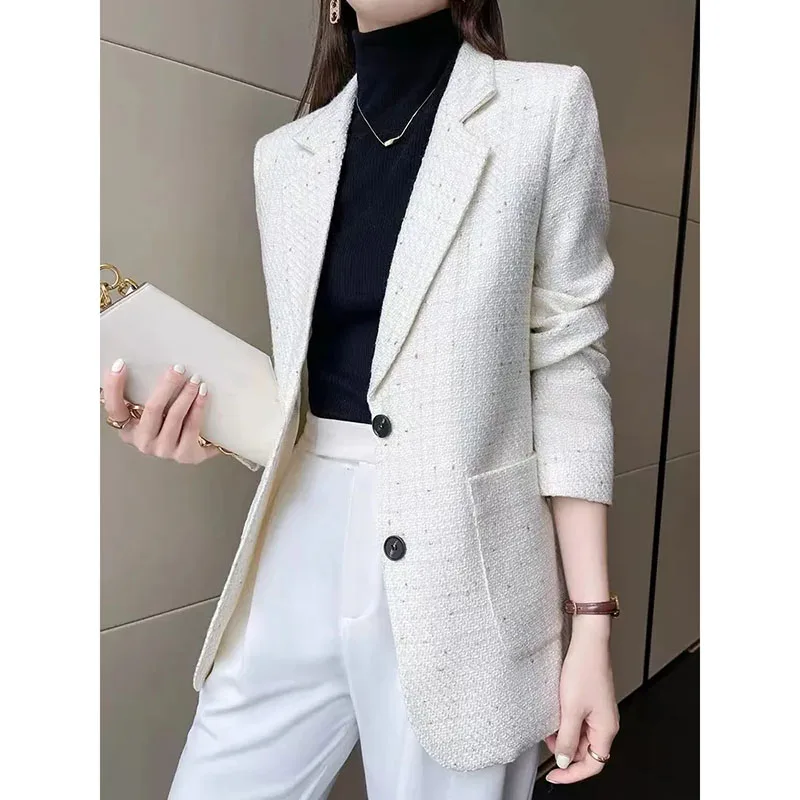 2024 New Women Blazer Small Fragrant Coat Women's Spring Long Sleeved Temperament Casual Versatile Popular Checkered Suit Top