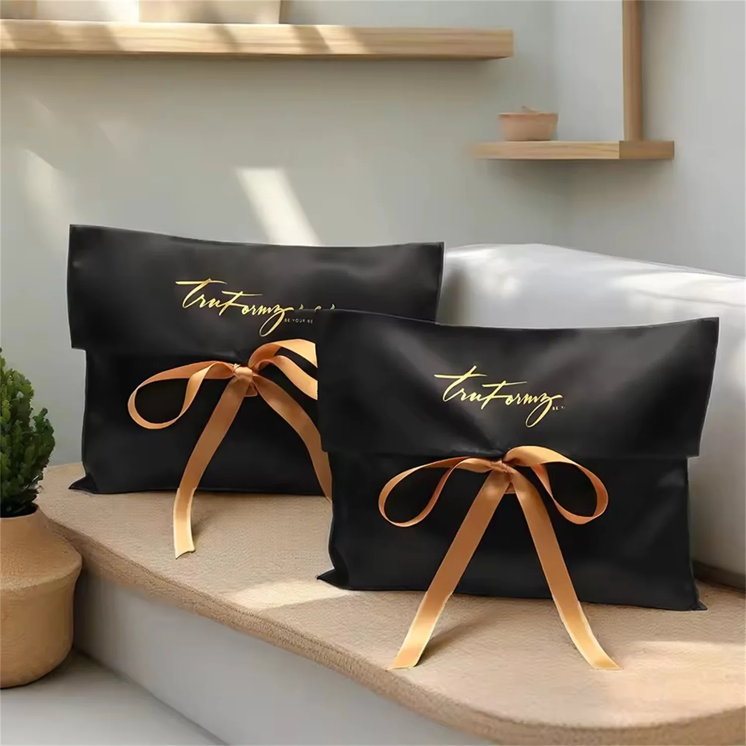 Custom Logo 100pack Silk Satin Jewelry Bag Wedding Bridesmaid Gift Organizer Candy Keychain Phone Case Pouch Dust Packaging Bags