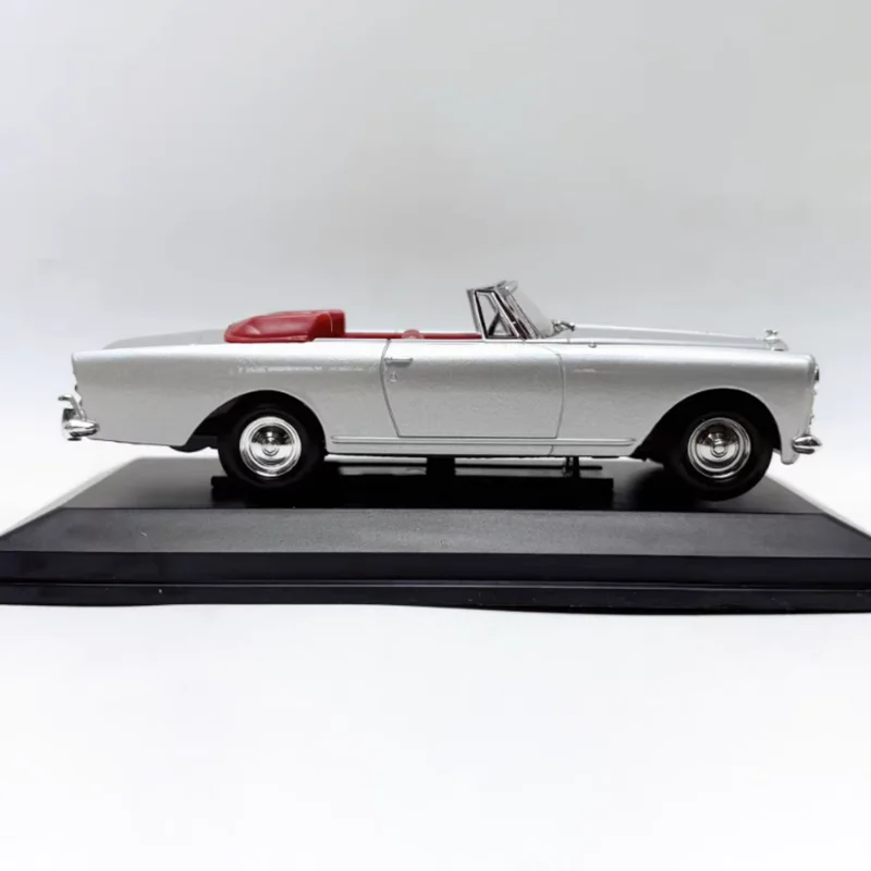 

Масштабная модель автомобиля S2 Convertible из сплава, 1:43, для взрослых коллекционеров, украшение, праздничный подарок, игрушка, статическая модель для демонстрации