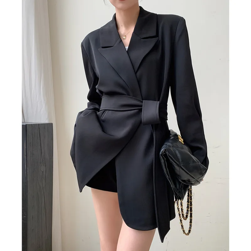 سترة نسائية كاجوال من KWTX بجيوب مربوطة ملابس خروج أنيقة وبسيطة وعصرية وأنيقة فاخرة عالية الجودة مصممة SS25