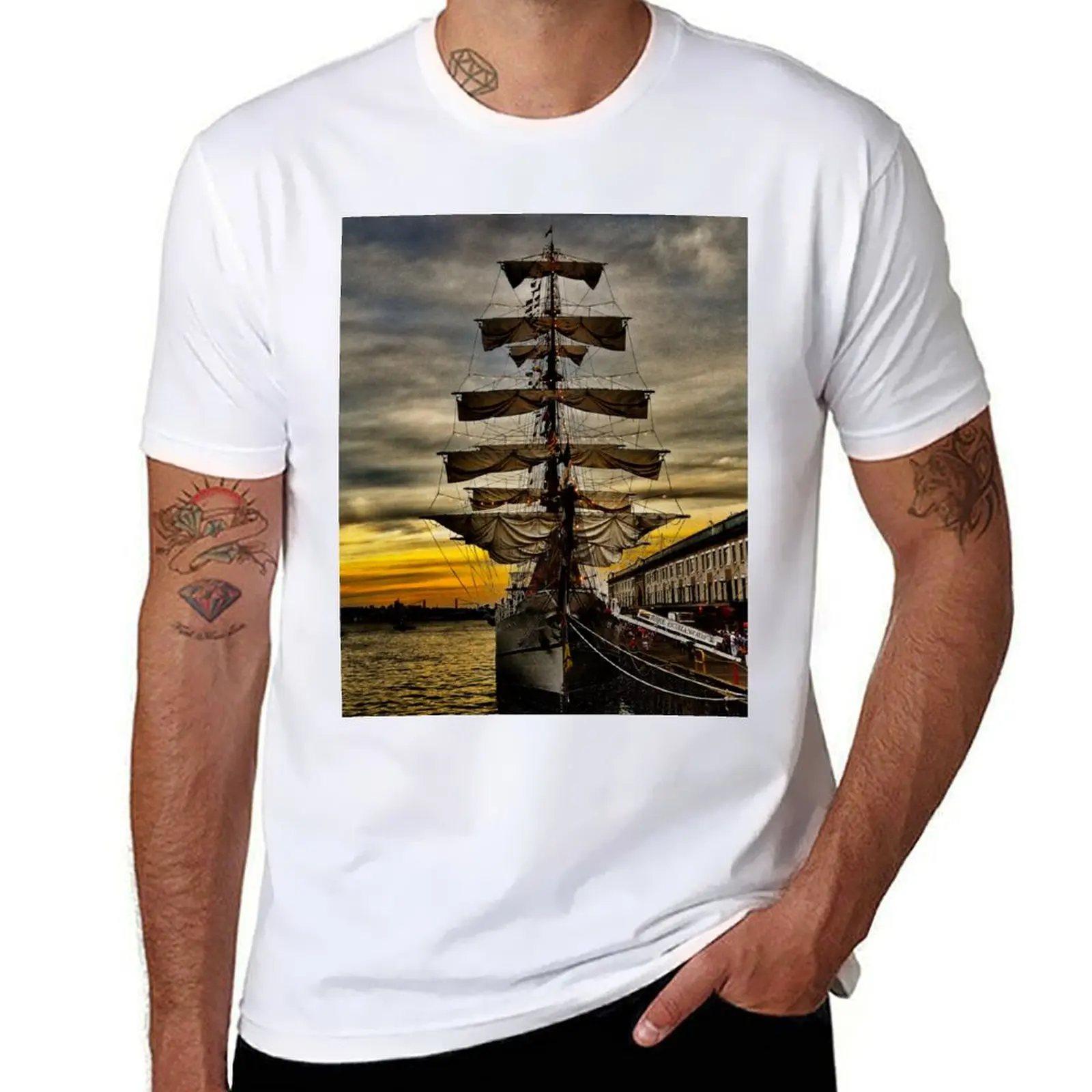 Bae Guayas T-Shirt …