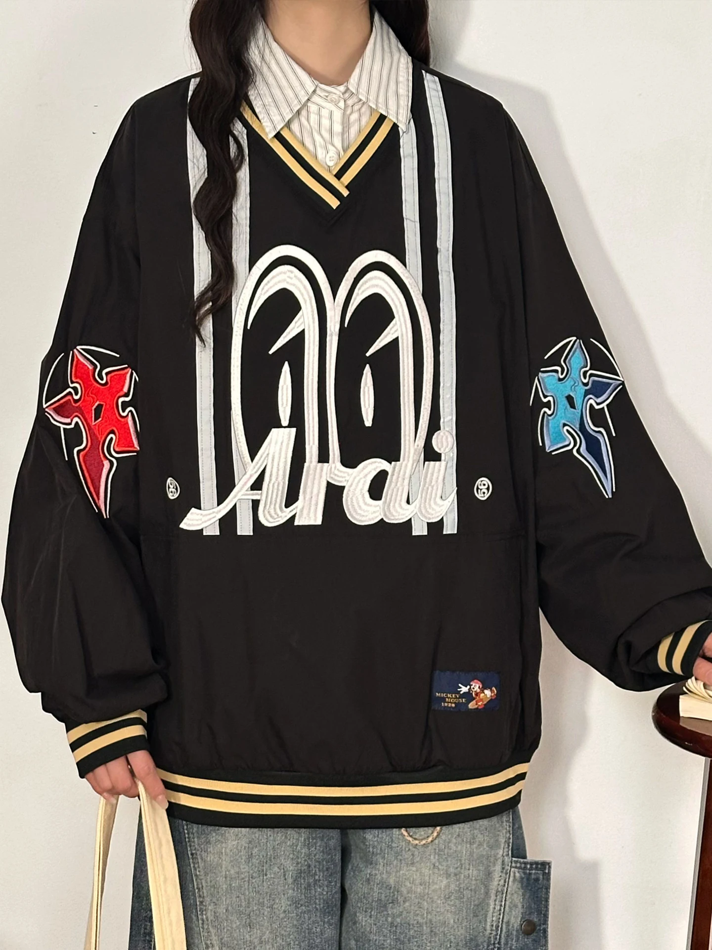 

Повседневный женский свитшот с V-образным вырезом, свободного кроя, модный, в уличном стиле, с длинными рукавами, из смесового полиэстера, удобный топ