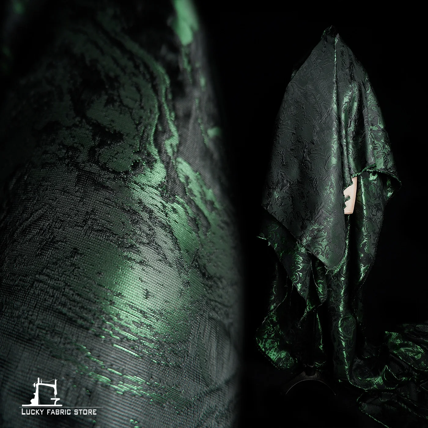 

Зеленое и золотое пышное жаккардовое пальто со скульптурным силуэтом, креативная модельерская ткань