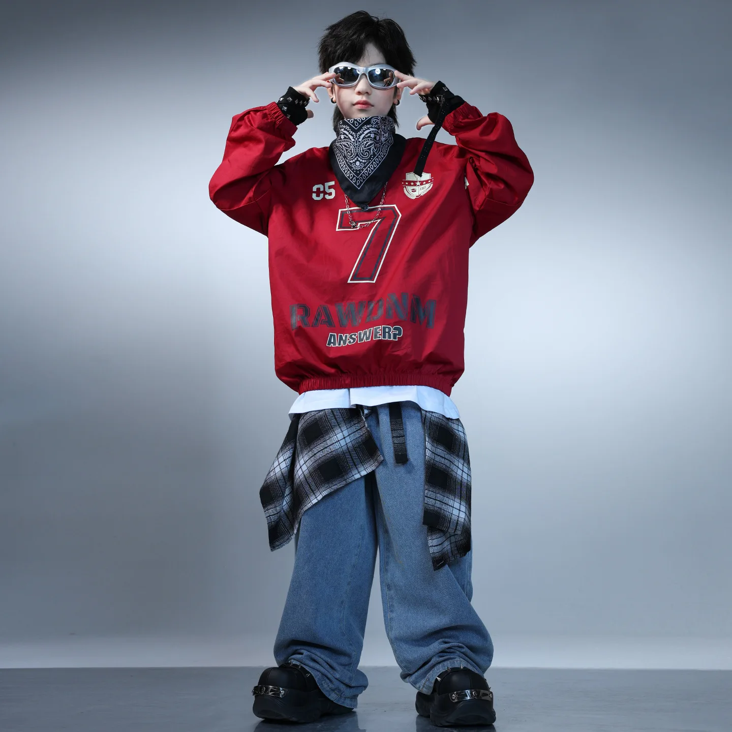 Kind Kpop Hip Hop Kleidung Rot Grün Jersey Sweatshirt Top Denim Blau Straße Baggy Jeans Hosen für Mädchen Junge Tanz Kostüm Kleidung