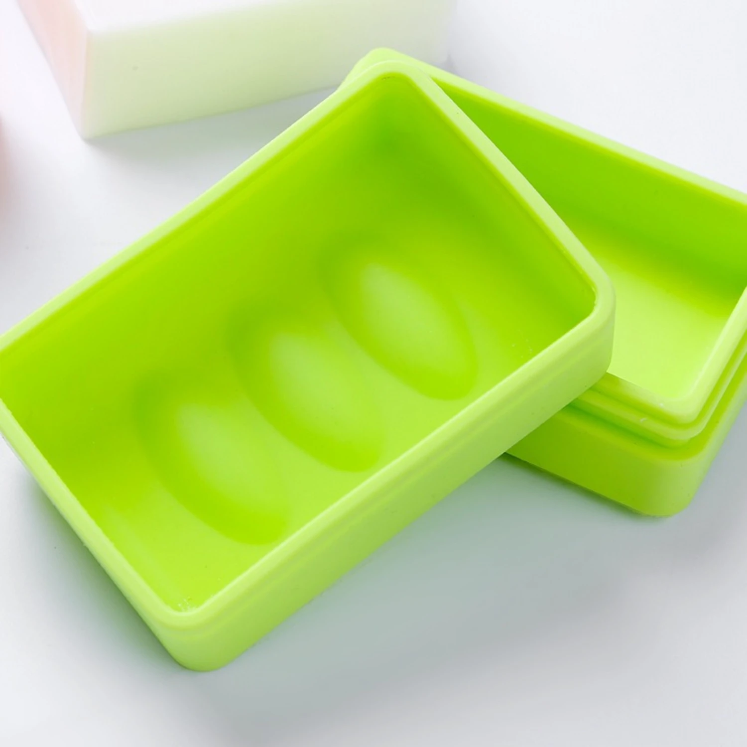 2pc Silicone Soap Box, Travel Portable Daily Supplies Rubbing Brush, Bath Face Washing Makeup Brush And Bathroom Soap B