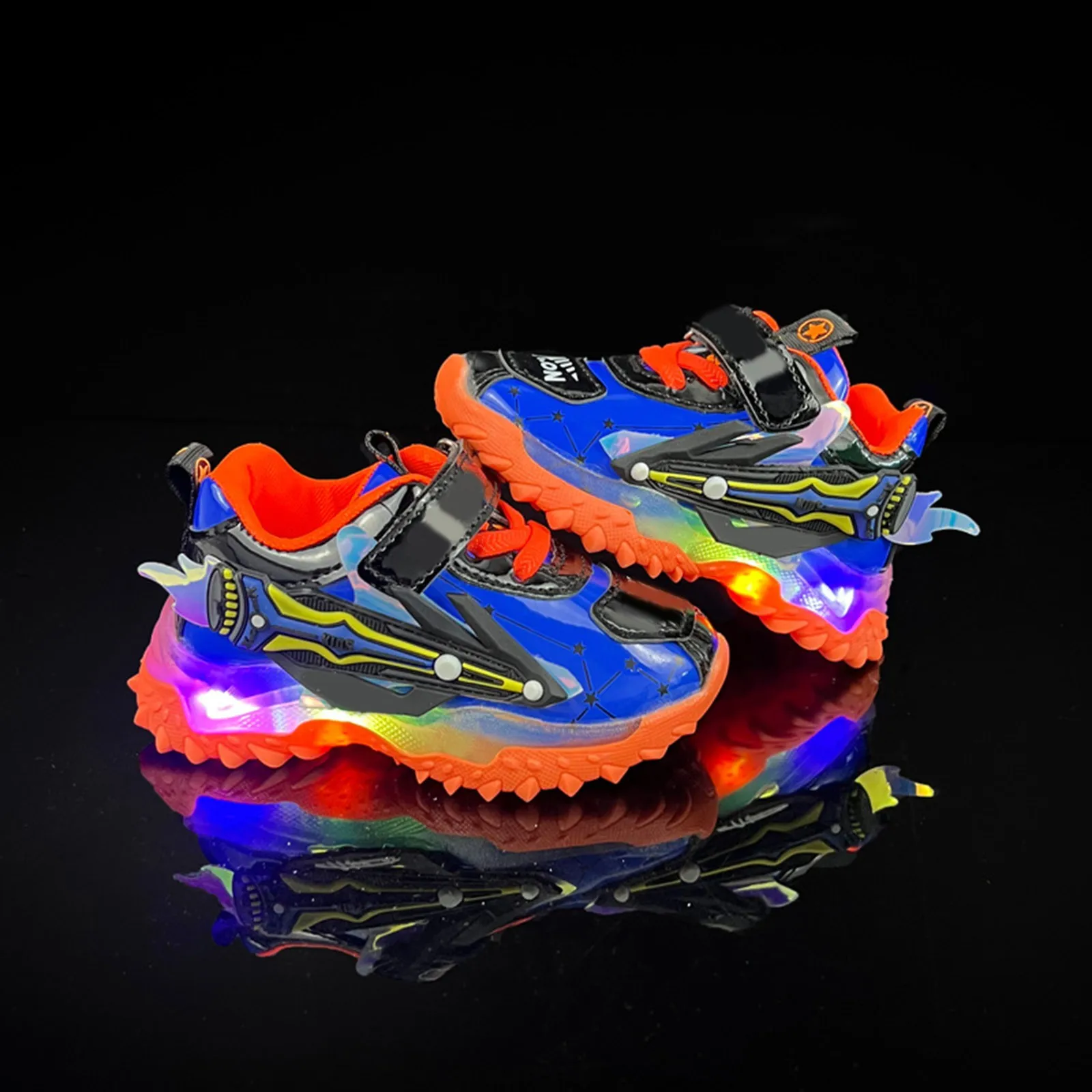 

Детская обувь. Детские кроссовки. Обувь для папы с сеткой для детей 1–6 лет. Светящиеся кроссовки. Размер 12, обувь для мальчиков.