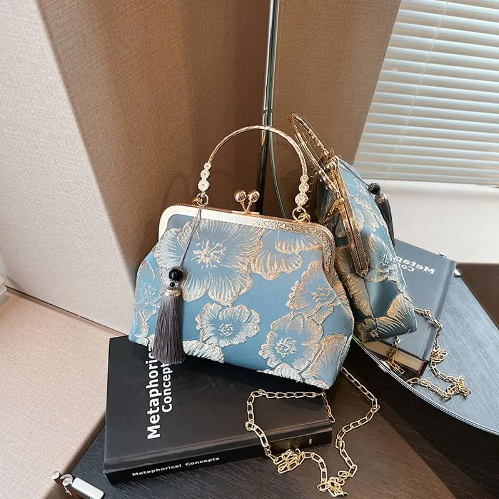 Chinese Style Embroidered Shoulder Bag Elegant Handbag Retro Small Square Bag