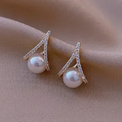 White Imitation Pearl Crystal Rhinestone Stud Earrings for Women New Personality Trendy Jewelry Wholesale Girlfriend Gift