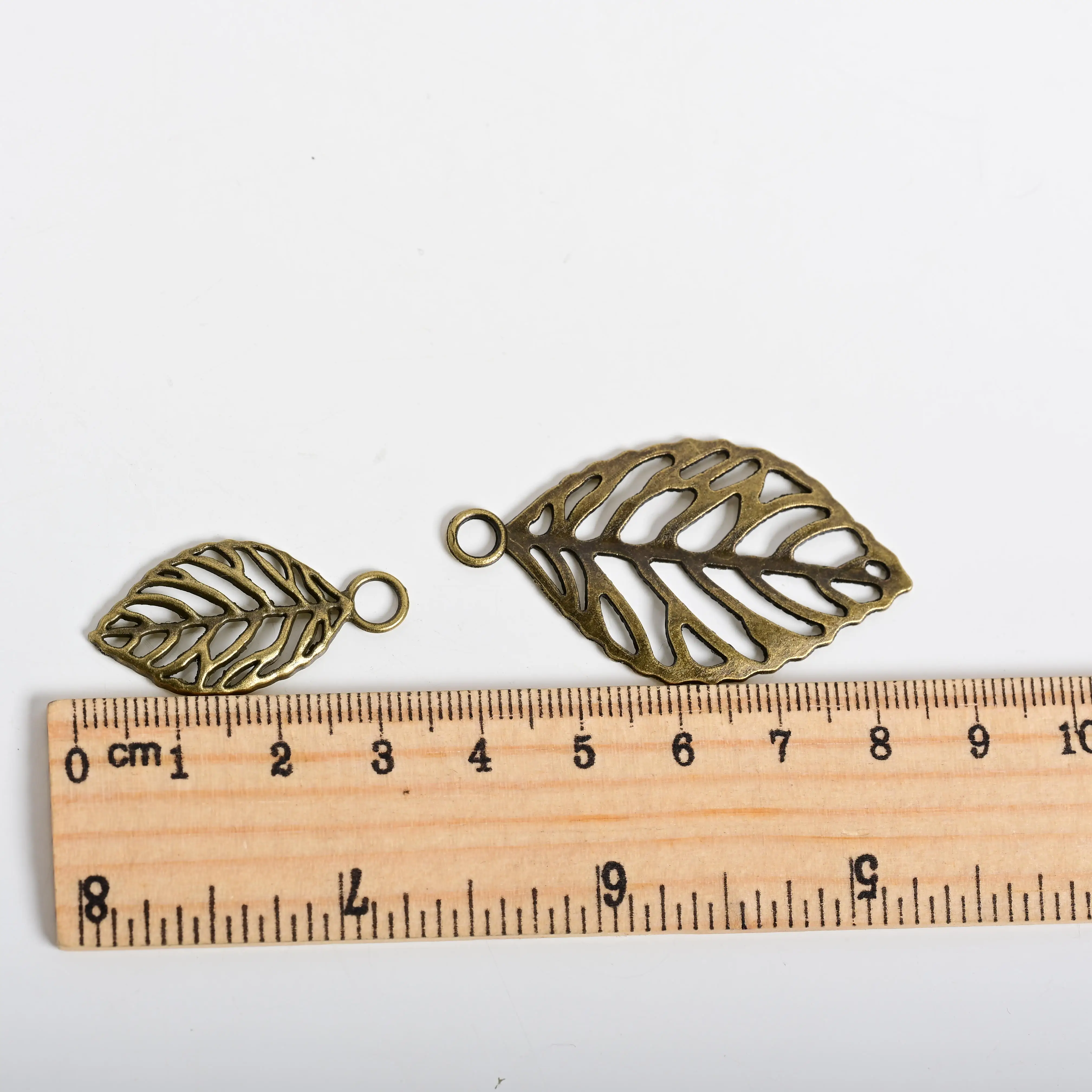 Hollow Leaf DIY Alloy Pendant For Jewelry Needlework Charms Jewelry Findings & Components For Jewelry Making #JZ105