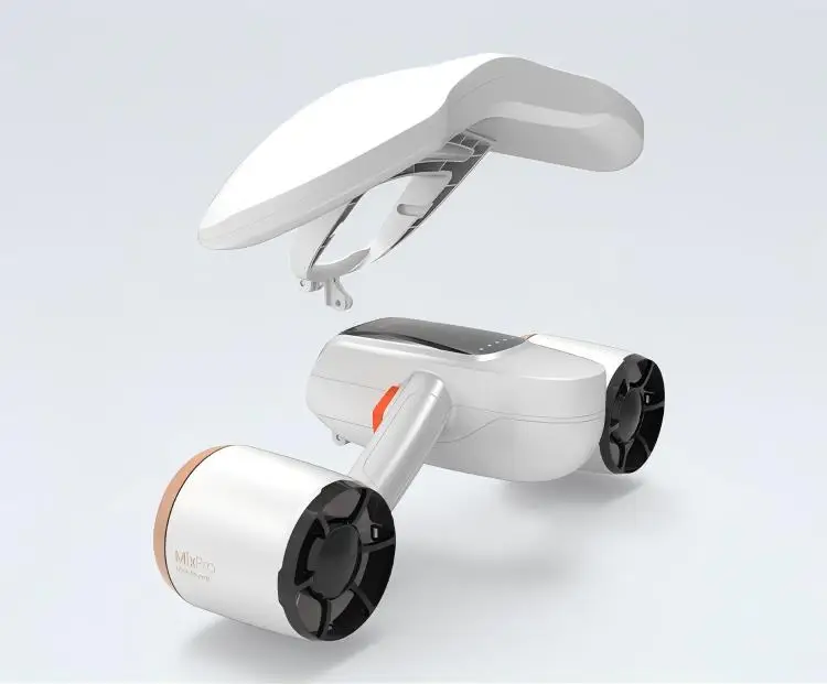 

Lightweight Electric Inflatable Underwater Scooter For Ocean & Lakes-1.8m/s Speed 40-60min Runtime 11000mAh Battery