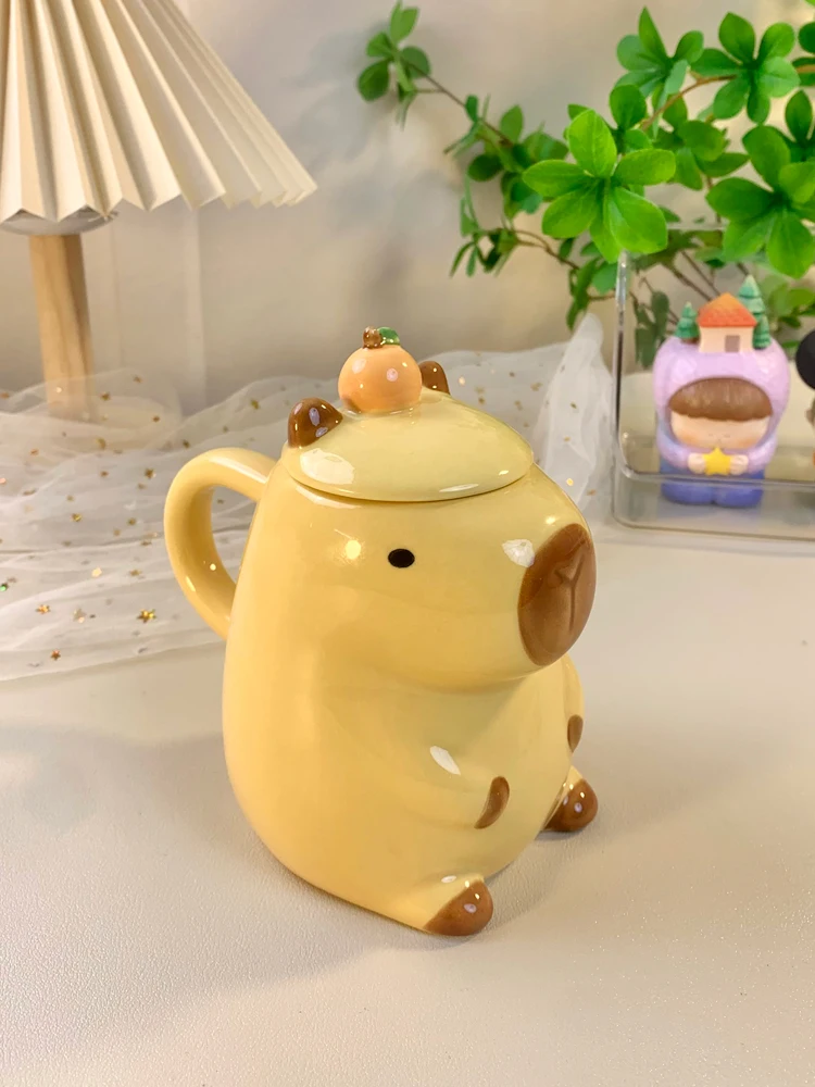 

Милая кружка с капибарой, креативный подарок на день рождения, чашка для завтрака с мультяшным персонажем, детская кружка для воды с крышкой и ручкой-ушком