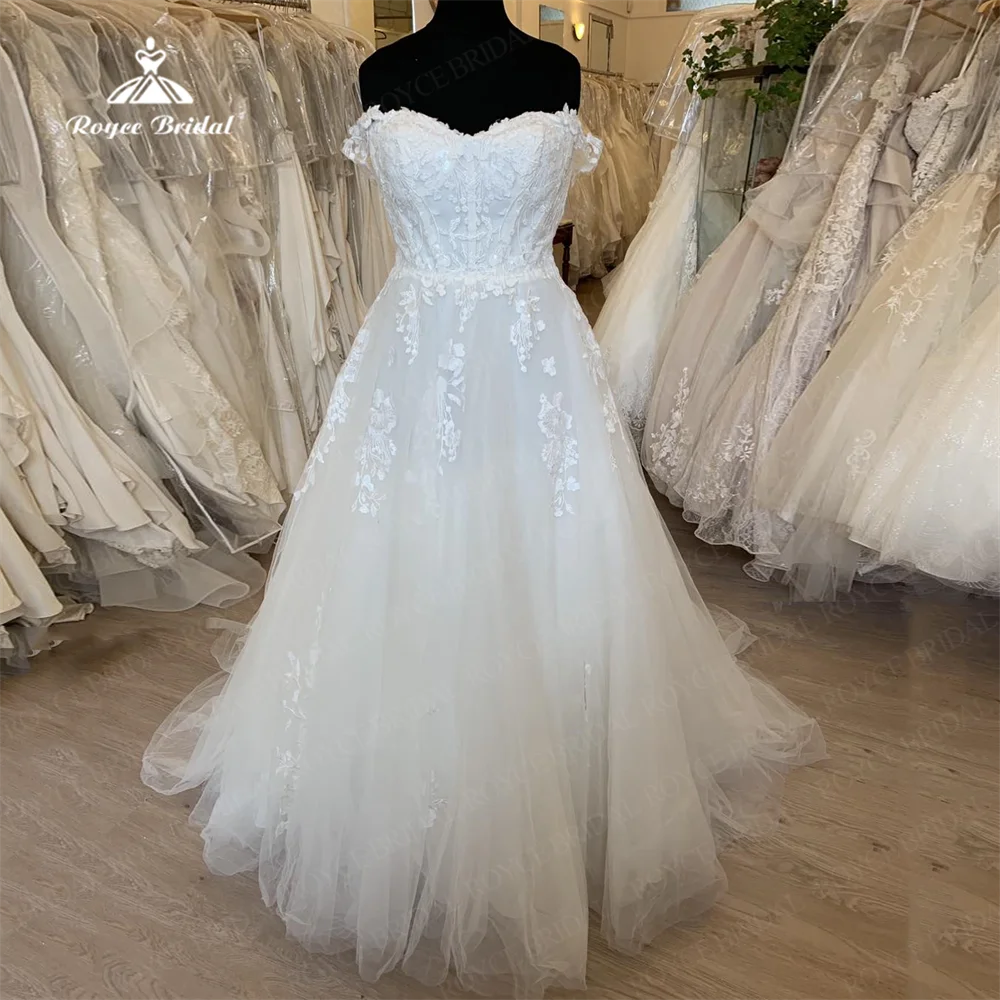 Classic A Line Lace Applique Wedding Dress Swetheart Spaghetti Tulle Sweeping Train Simple Bride Gown For Beauty Marriage