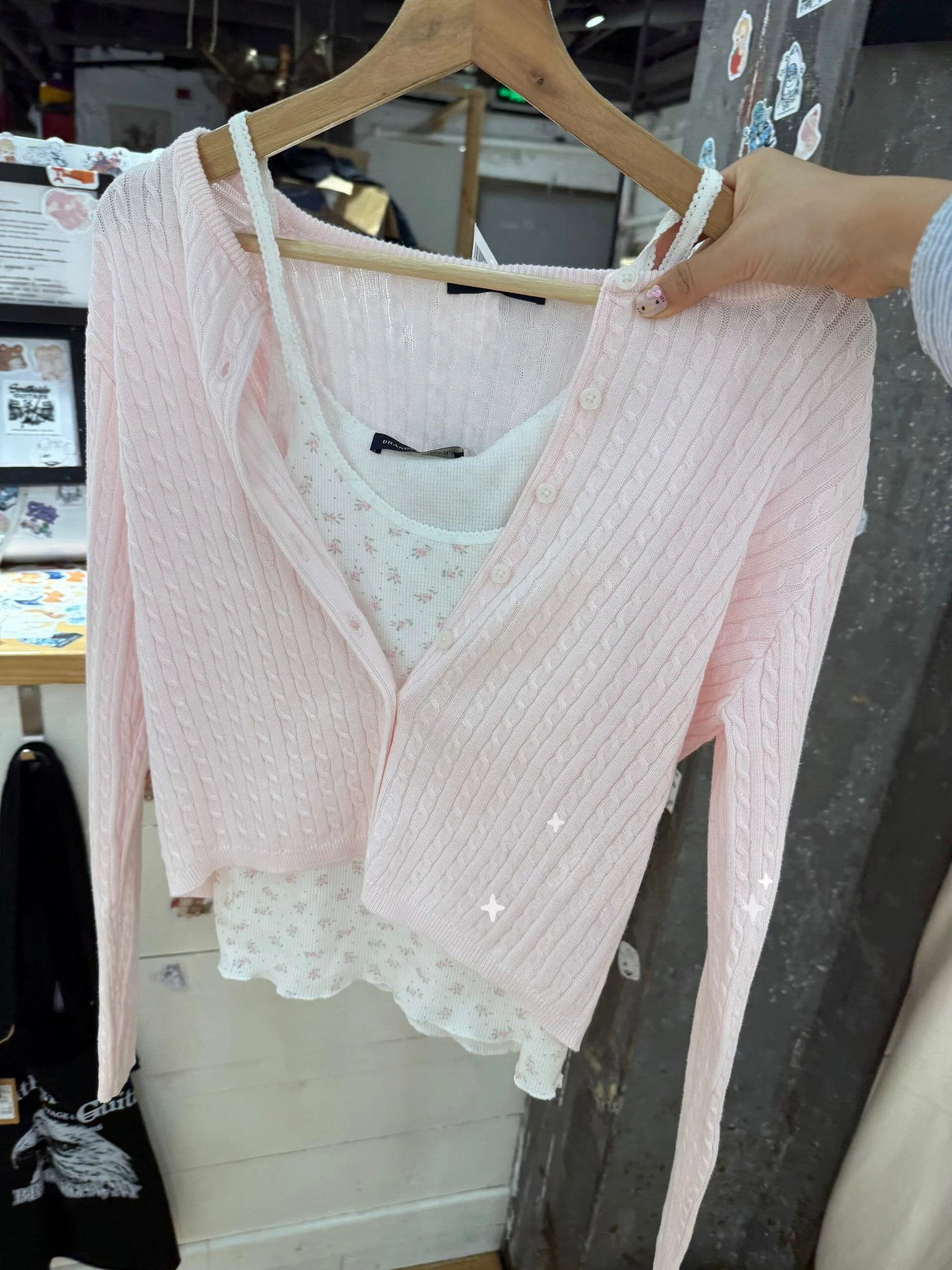 

Мягкий вязаный кардиган на пуговицах с круглым вырезом, женский, светло-розовый, с цветочным узором, свитер-накидка, нежный топ в стиле Gentle Wind