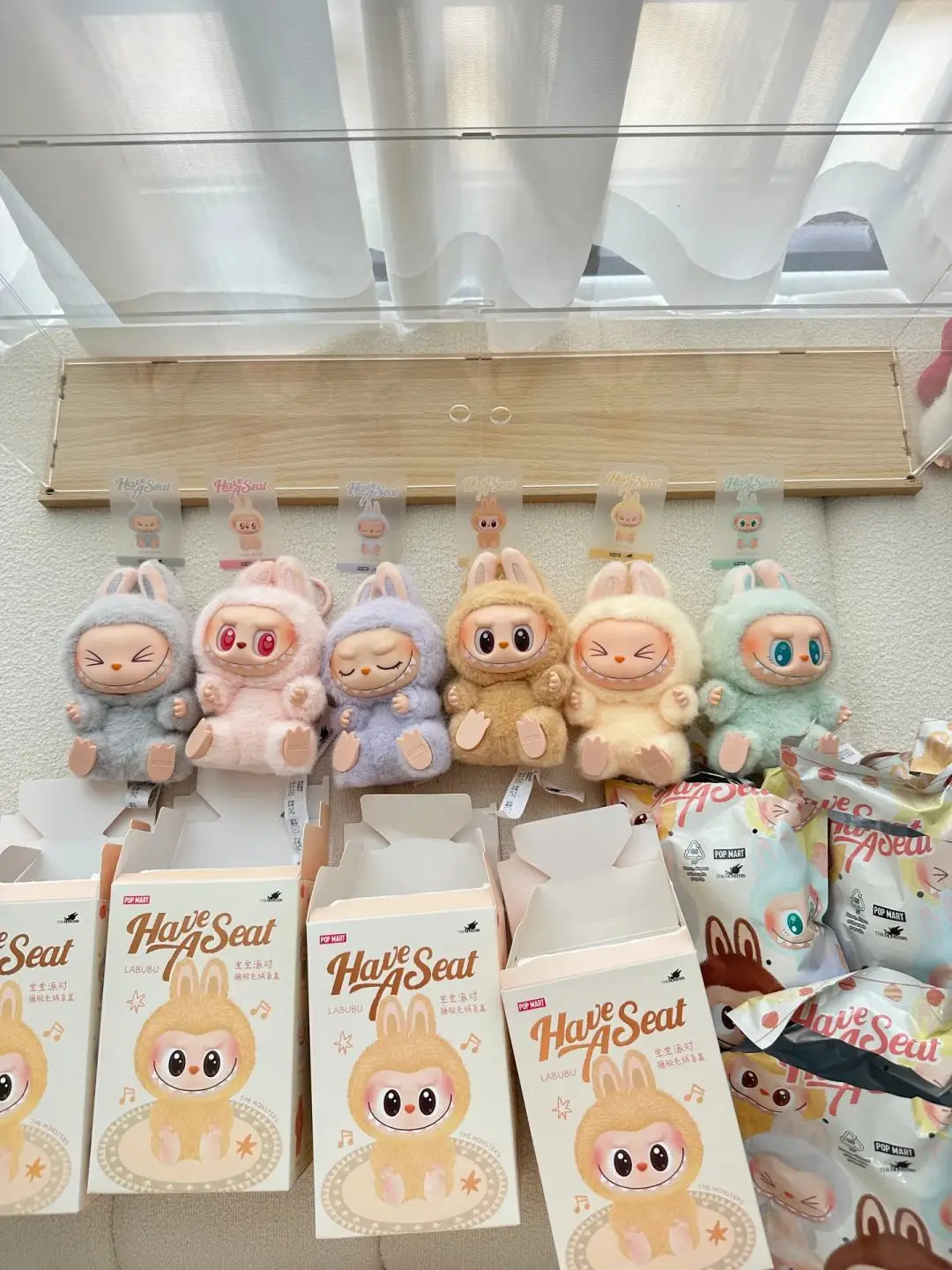 

Original The Monsters Have A Seat Series Vinyl Plush Pendant Keychain Blind Box ToysMystery Box Mistery Caixa Action Figure