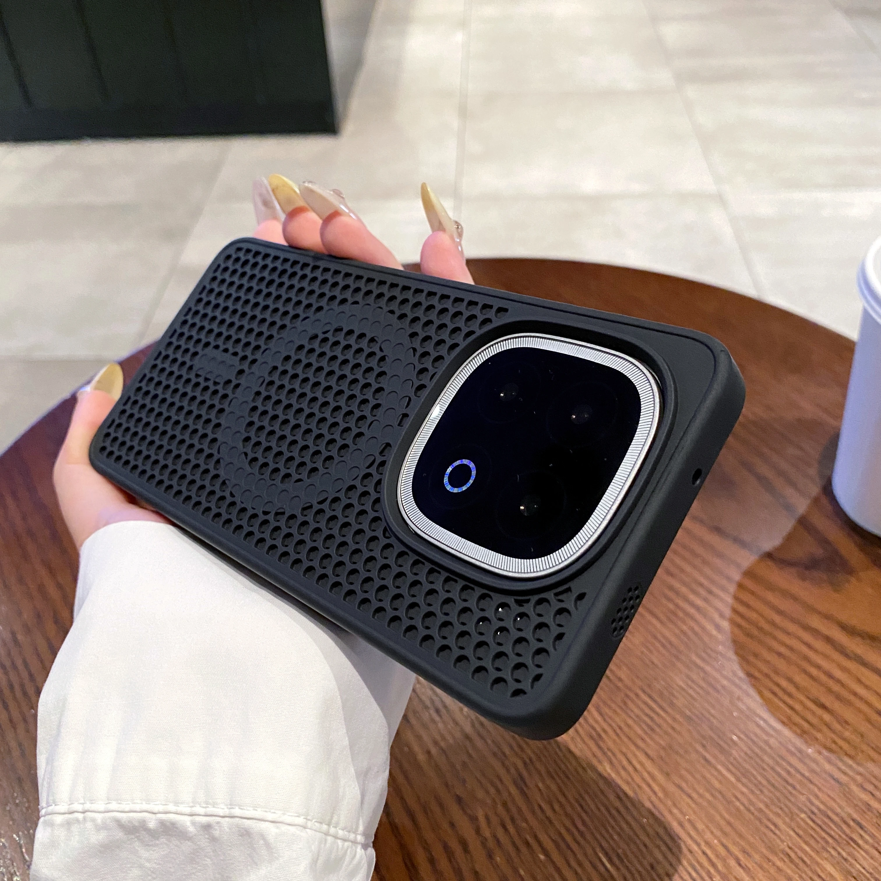 

Shockproof Wireless Charging Magnetic Heat Dissipation Phone Case For iQOO 13 15 Z10 Turbo Neo 10, Cooling Breathable Hard Cover