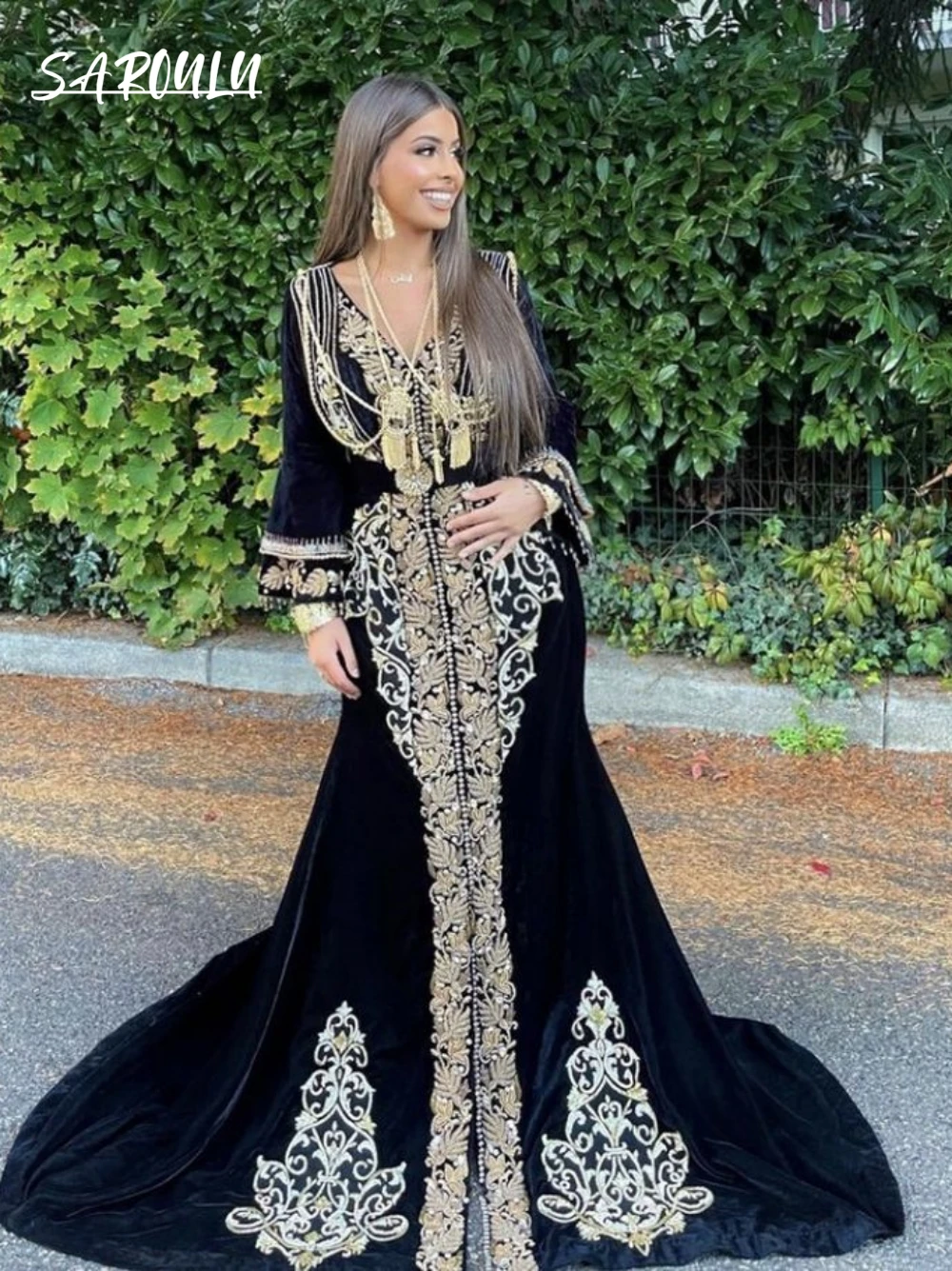 Caftan Prom Dress With Long Flare Sleeves Lace Appliques Black Moroccan Formal Dress Modest Evening Gown Custom Made