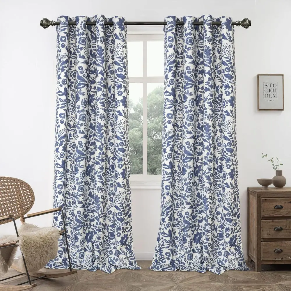 Zasłony termoizolacyjne zaciemniające z lnu w kolorze granatowym, dwuczęściowe, 132x213 cm, z nadrukiem akwarelowym i podszewką.