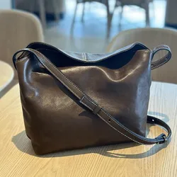 2024 Summer new Black cowhide casual women's bag plant tanned leather retro magnetic buckle large capacity commuter bag