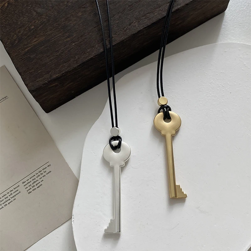 مفتاح معدني على شكل قلادة قلادة للنساء الفتيات بسيطة طويلة الشمع حبل سترة سلسلة الإكسسوارات هدايا جديدة