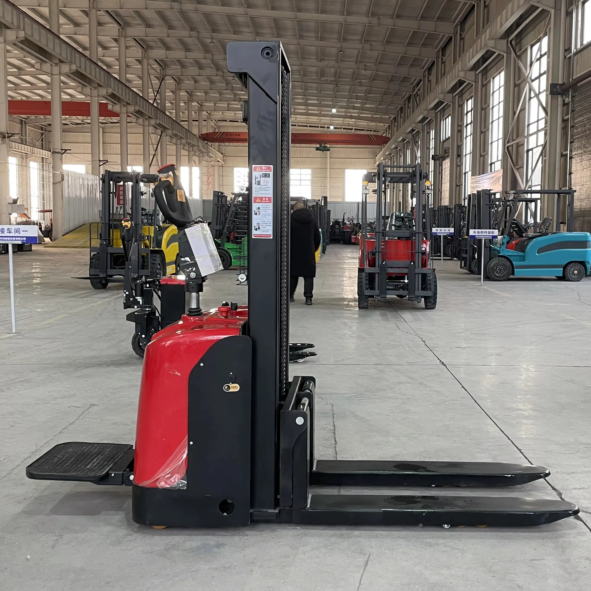 

Прямые продажи с фабрики, мини-штабелер для вилочного погрузчика, 1,5 тонны, 2 тонны, полуэлектрический штабелер, вилочный подъемник, складский штабелер