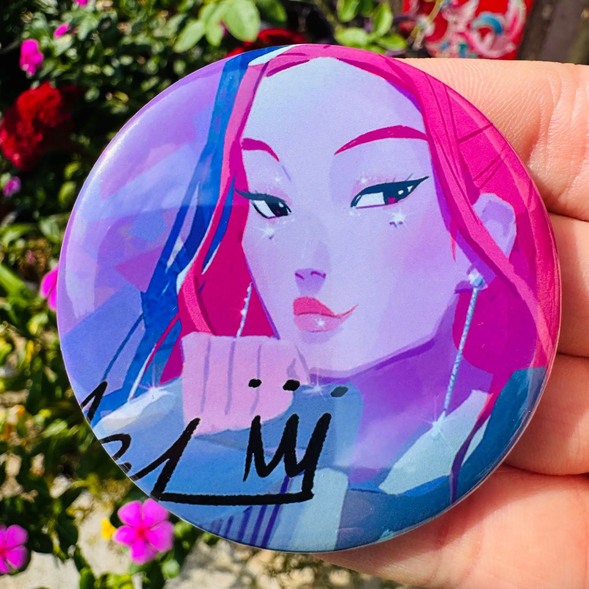 Kpop شارة دبوس لومي ميلا زوي الساحرة فتاة مجموعة البضائع ذاتية الصنع Itabag ملحق الكورية موجة مروحة السلع أنيمي شخصية #5