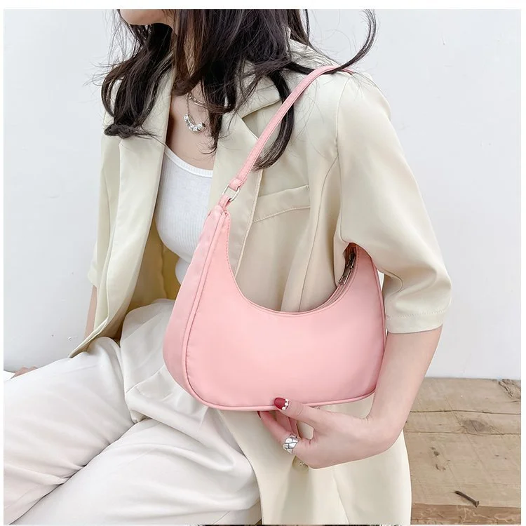 (Ready Stock) Vintage style nylon handbag shoulder bag for women.