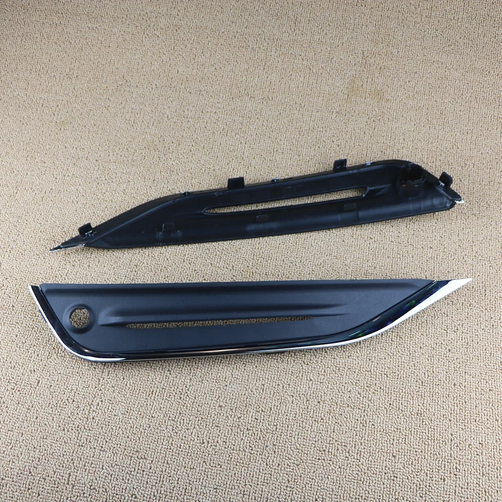 Fog Light Trim - Black with Chrome Moulding 31323852 31323853 For VOLVO S60 S60L V60 Cross Country 2014 2015 2016 2017 2018