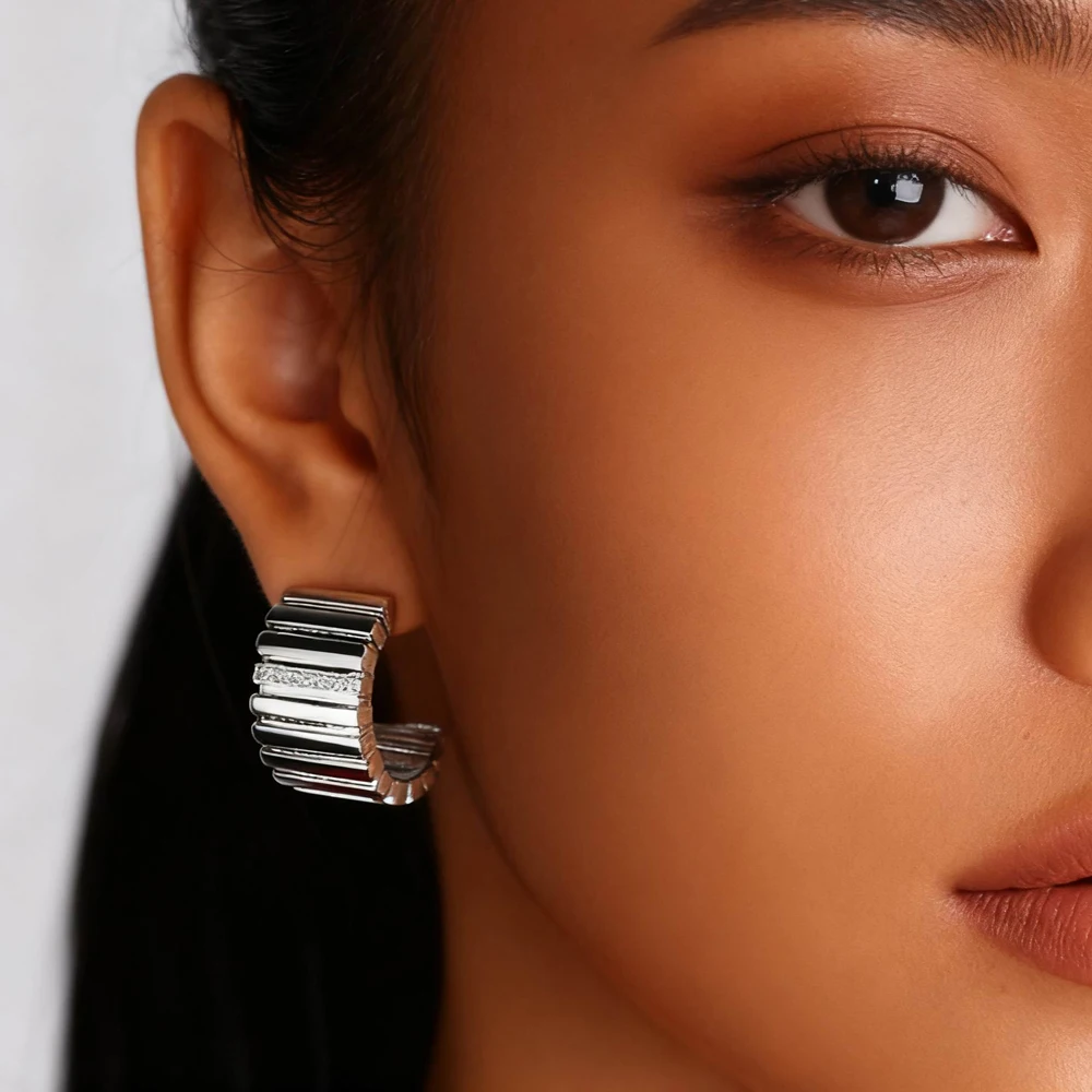 الكلاسيكية عالية تلميع معبد بلينغ تشيكوسلوفاكيا هوب Huggie أقراط للنساء الذهب اللون 2026 الاتجاه الجديد الفاخرة ثقب الأذن مجوهرات #4