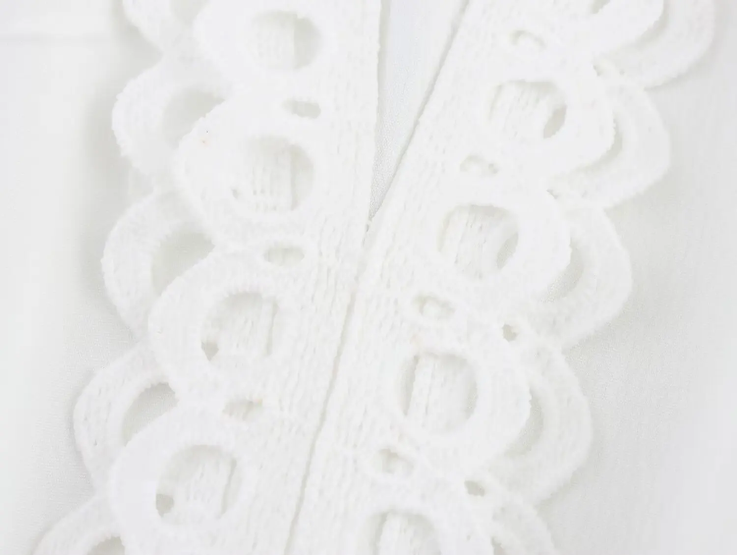 2025 الصيف قصيرة الأكمام المرأة فستان أبيض الخامس الرقبة المرقعة الدانتيل مرونة الخصر ألف خط فساتين بوهو فستان شاطئ قصير غير رسمي