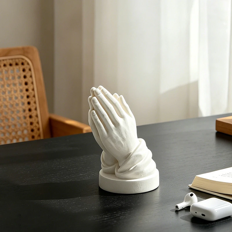 2026 New Pure Matte Smooth White Resin Praying Hands Sculpture Statue Flat Lay Aesthetic Wooden Desk Table Decor Ornament