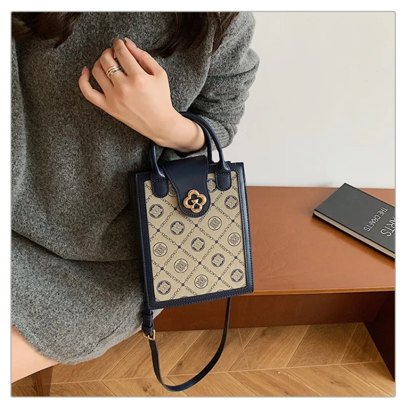 

Luxury Unique Diaper Bag For Women Crossbody Handbag Designer Elegant Tote Bag Minimalist Chic Large Capacity Leather