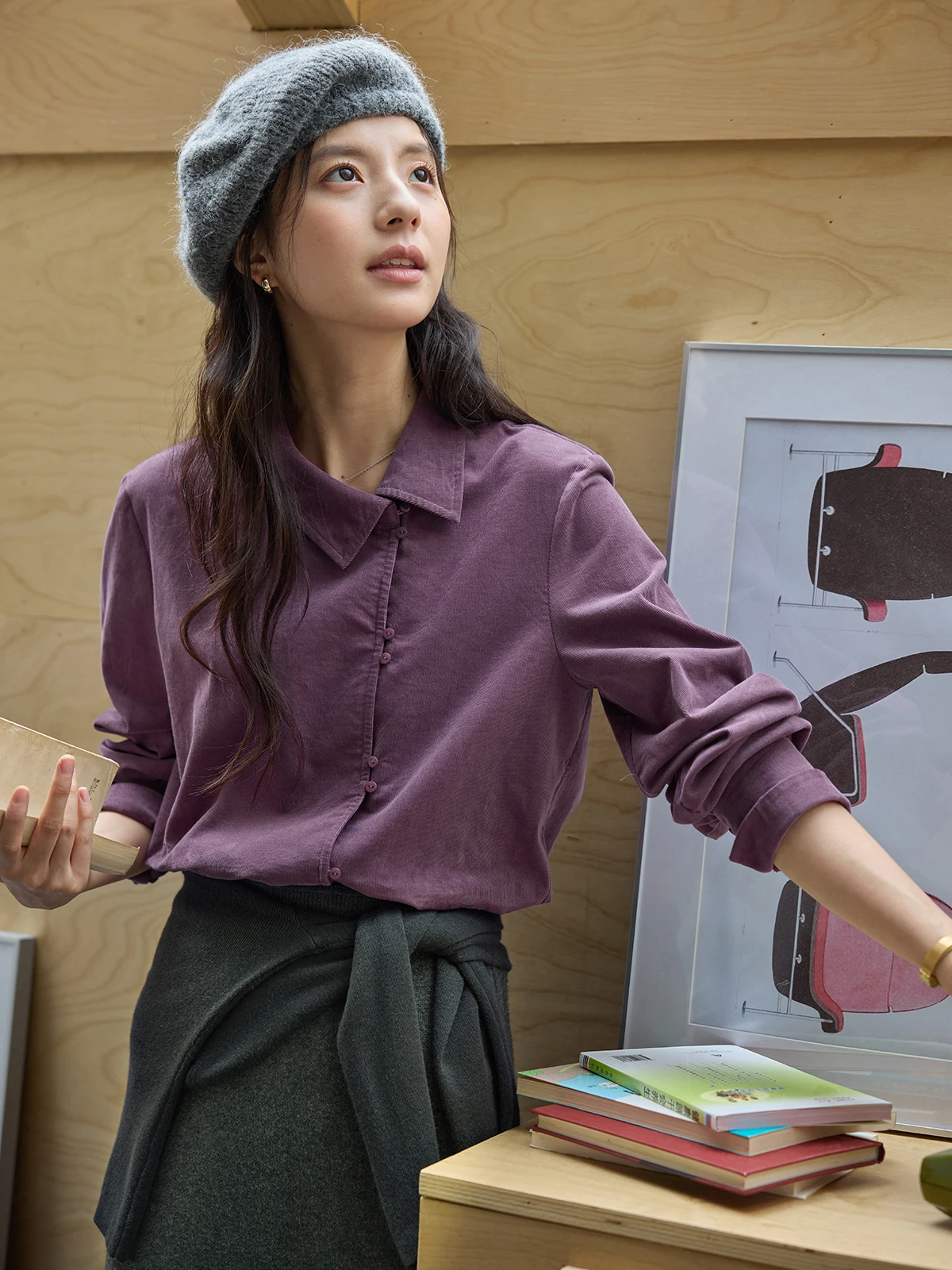 

Женская винтажная асимметричная рубашка Solighter из вельвета, новая модель весенней коллекции, свободный крой, длинный рукав, на пуговицах, однотонная, повседневная.