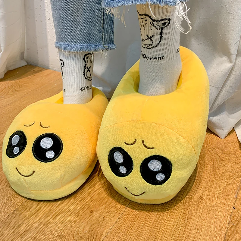 Inverno masculino chinelos quentes bonito feminino fundo macio casa interior engraçado flip flops unisex pele slides de pelúcia humorístico sapatos planos dos desenhos animados