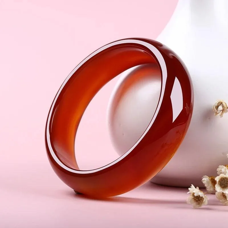 

Natural Classic Agate Jade Bracelet Women's Versatile Jewelry