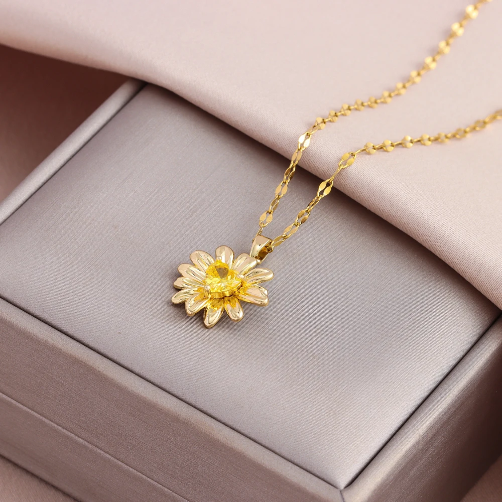 Sweet Sexy Zircon Crystal Pendant Stainless Steel Necklaces For Women Light Luxury Female Clavicle Chain Jewelry Ladies Chains