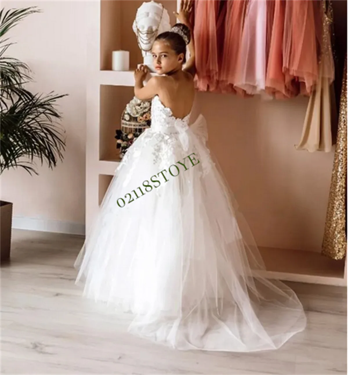 Puffy Tulle Princess A-Line Flower Girl Dress for Wedding Appliques Backless Soft Lining Child First Communion Gown