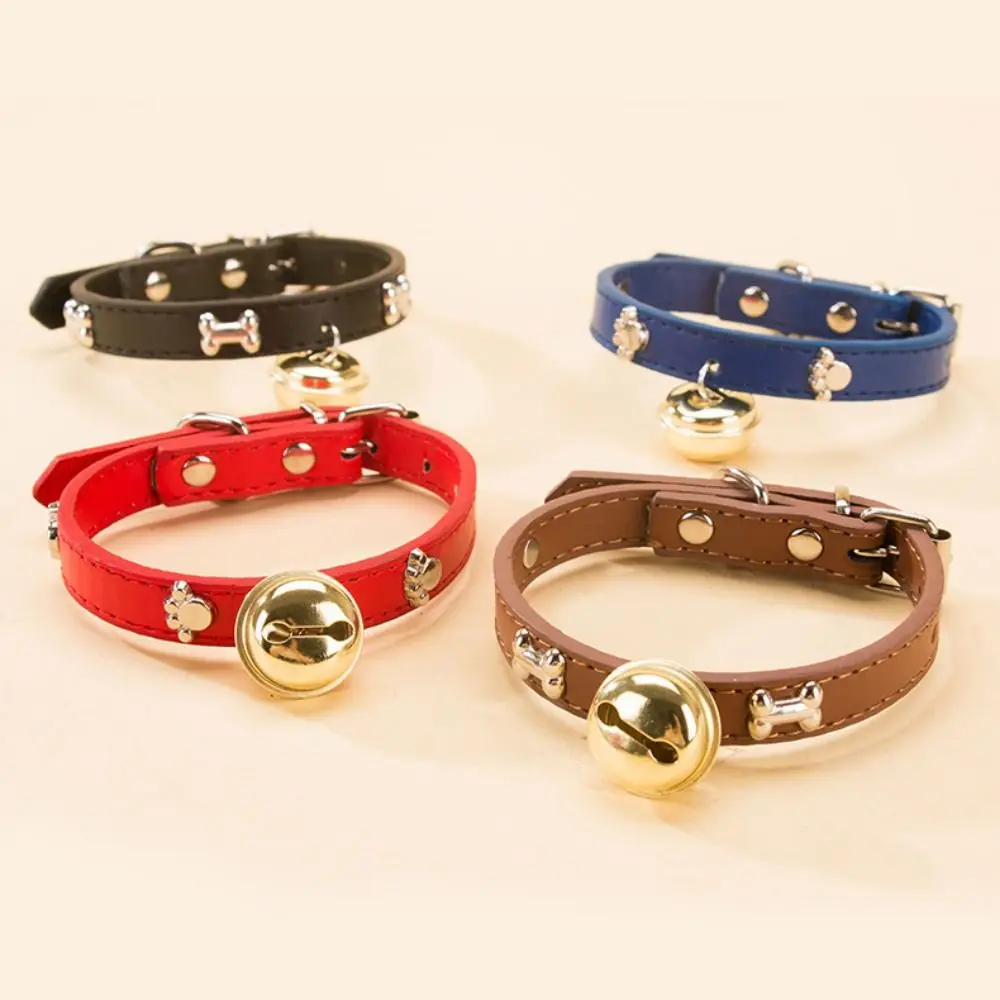 Dog Gold Bell Chain PU Cat Paw Print Bell Collar Adjustable with Bell Dog Bone Collar Alloy Dog Necklace Photograph