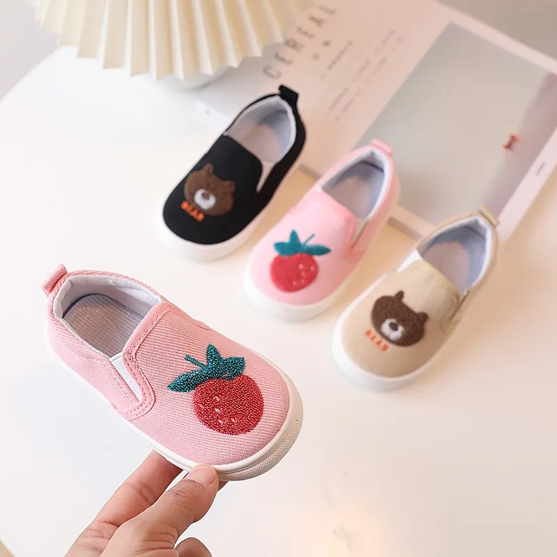 Korean Style Little Bear Embroidered Children\'s Canvas Shoes Spring and Autumn New Boys and Girls Soft Soled Baby Indoor Shoes