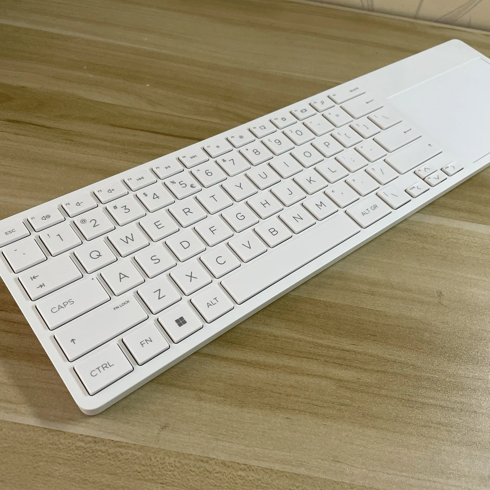 Bluetooth Wireless Keyboard with touchpad For HP 720 TPA-C002K USA UK Nordic Arabic Belgian French Korean Latin Spanish Japanese view 3