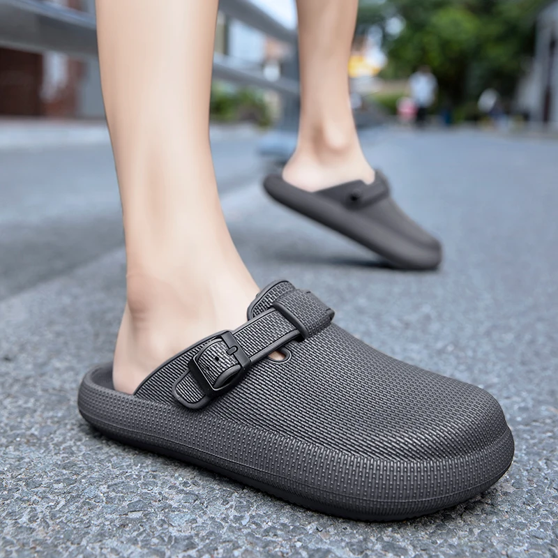 Fashion Solid Color EVA Shoes for Men Summer Closed-toe Sandals Mens Non-slip Soft Bottom Beach Shoes Garden Clogs Bukle Strap