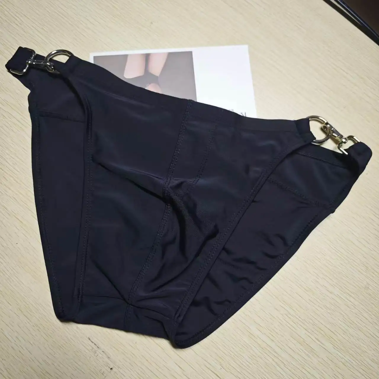 2026Men's solid color fashion metal buckle swimming trunks close-fitting full hip free opening 10098
