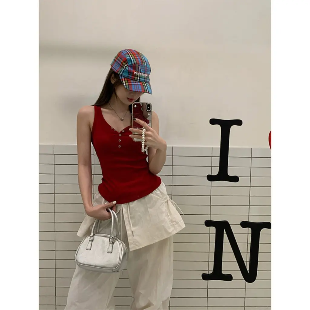 

Женская красная майка на пуговицах с v-образным вырезом без рукавов, облегающая летняя верхняя одежда, внутренний топ, закрывающая грудь, красивая спина